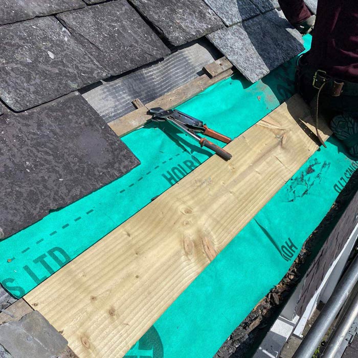 roof repairs cork